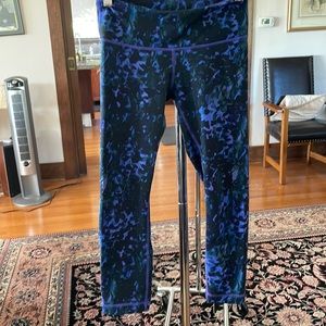 Lululemon mid-calf printed floral leggings